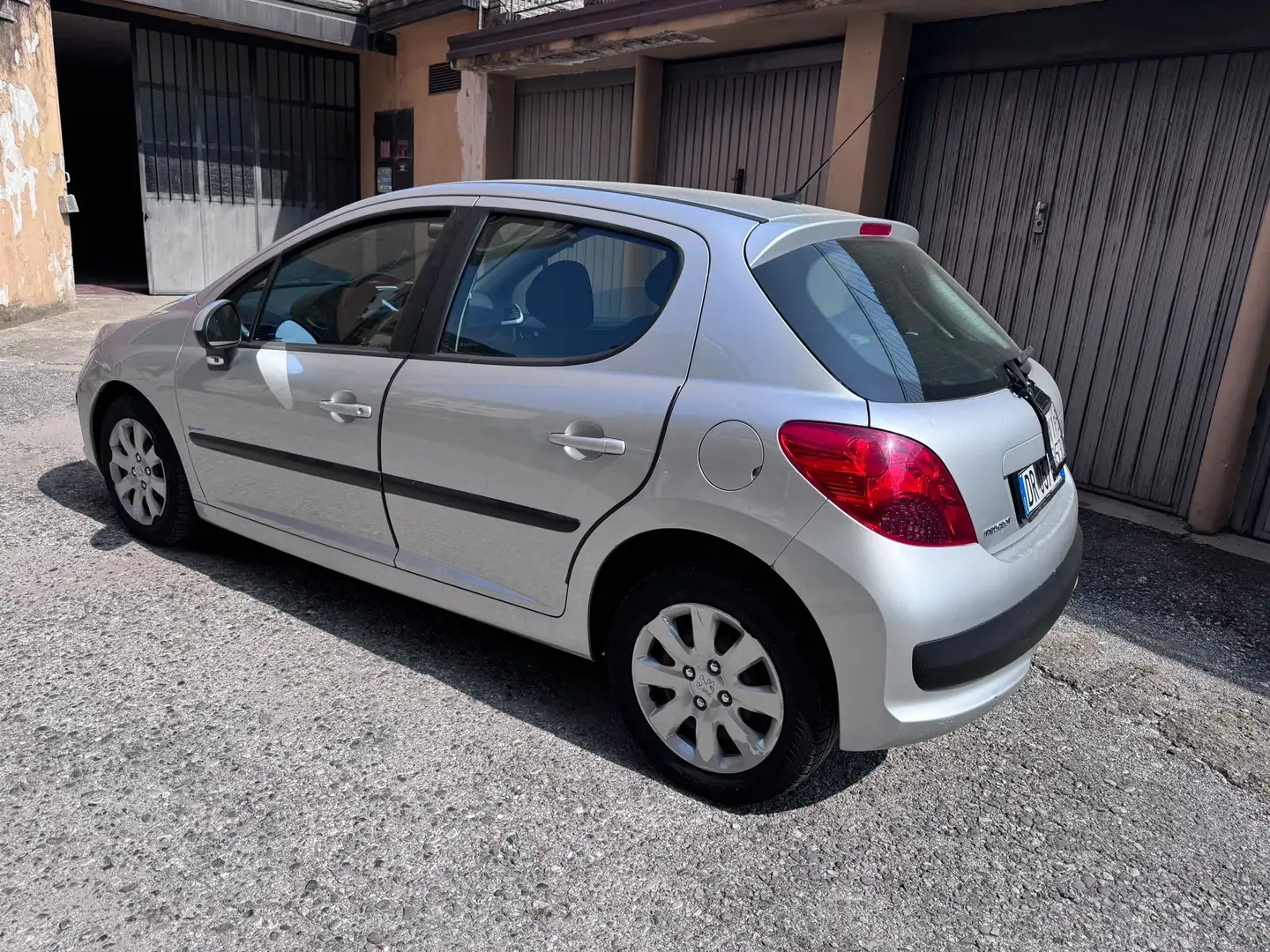 Peugeot 207 207 5p 1.4 8v Energie Argento - 2