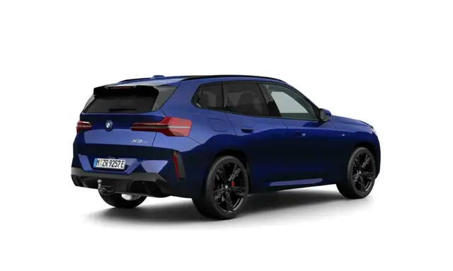 BMW X3 view 4