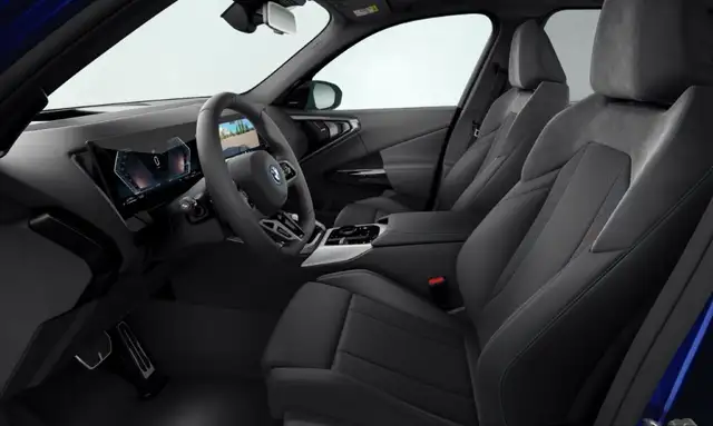 BMW X3 view 5