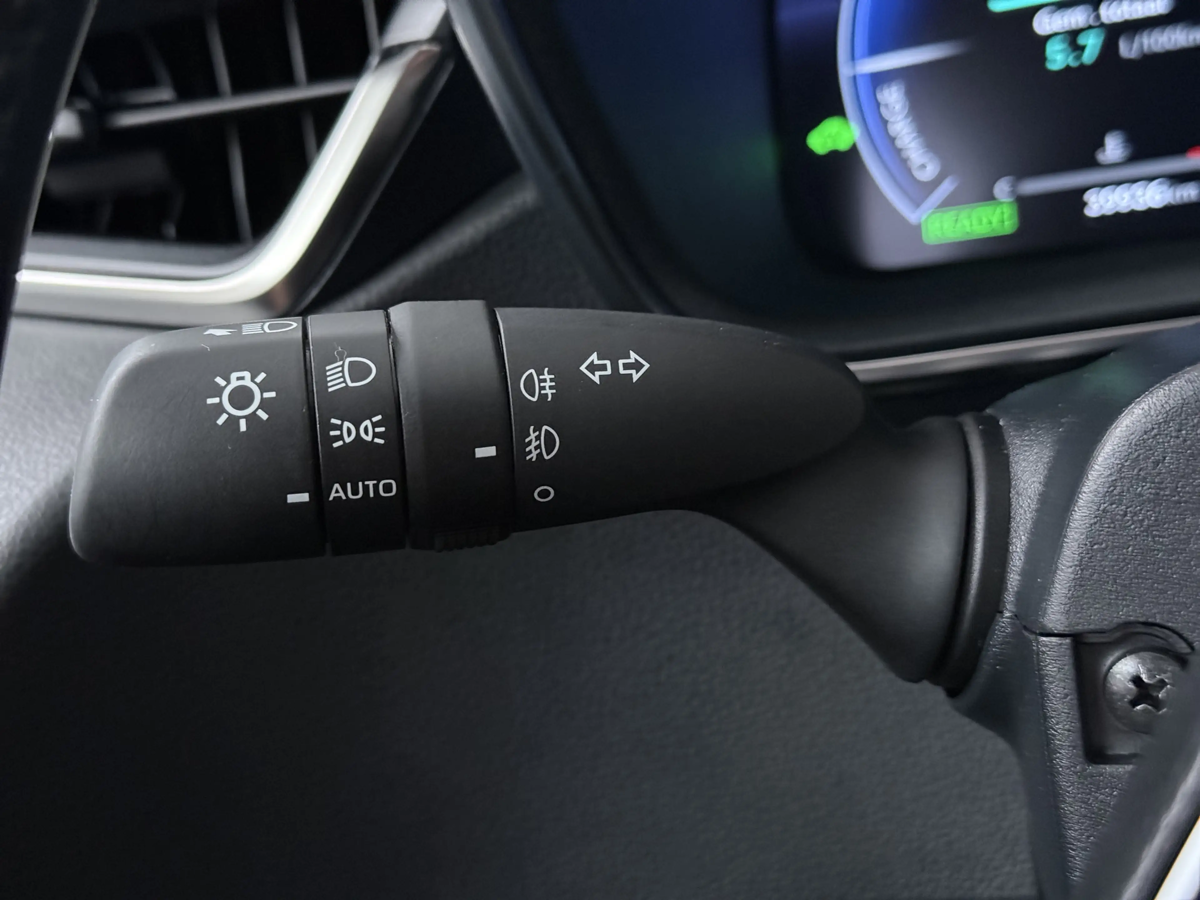 Toyota Corolla Touring Sports Hybrid 140 Executive — photo 12