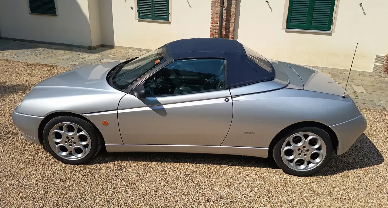 Alfa Romeo Spider 2.0 ts 16v L, foto 2