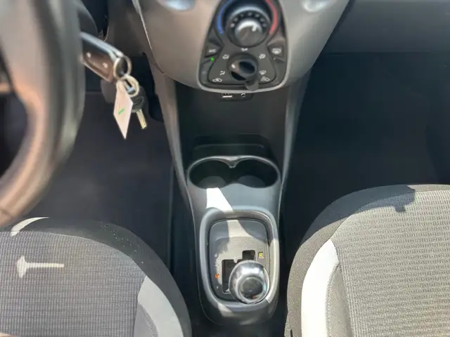 Toyota Aygo view 15
