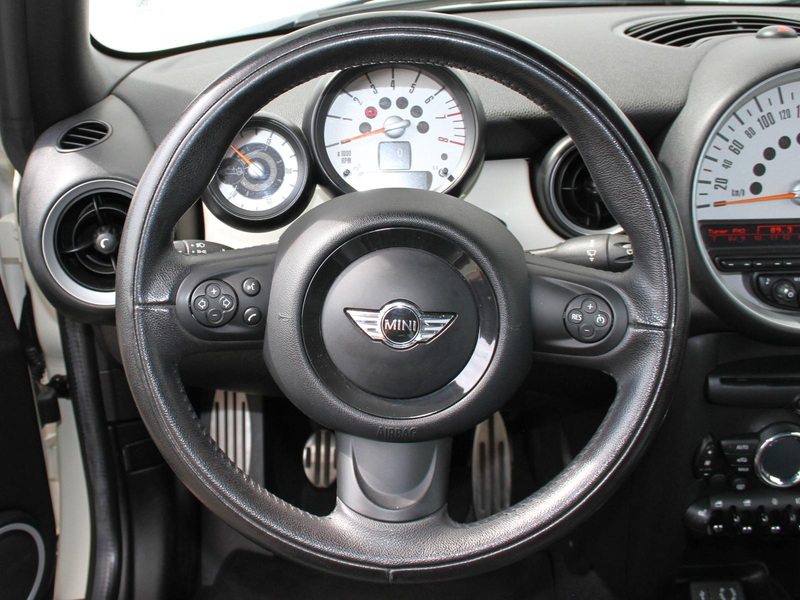 MINI Cooper S 1.6 Cabrio Xenon Sitzheizung Leder — photo 14