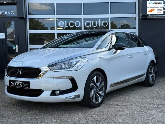 DS Automobiles DS 5 1.6 165pk Business Executive / Pano / Alcantara