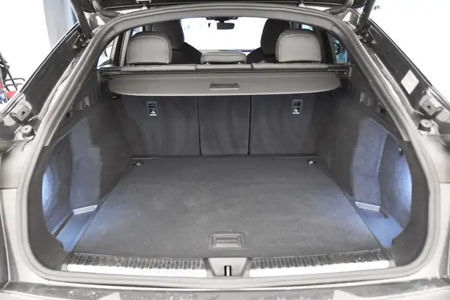 Audi Q5 view 15