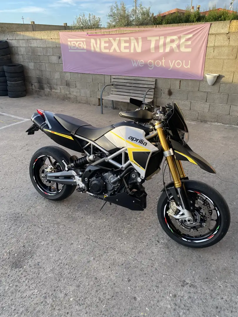 Aprilia Dorsoduro Abs - 1