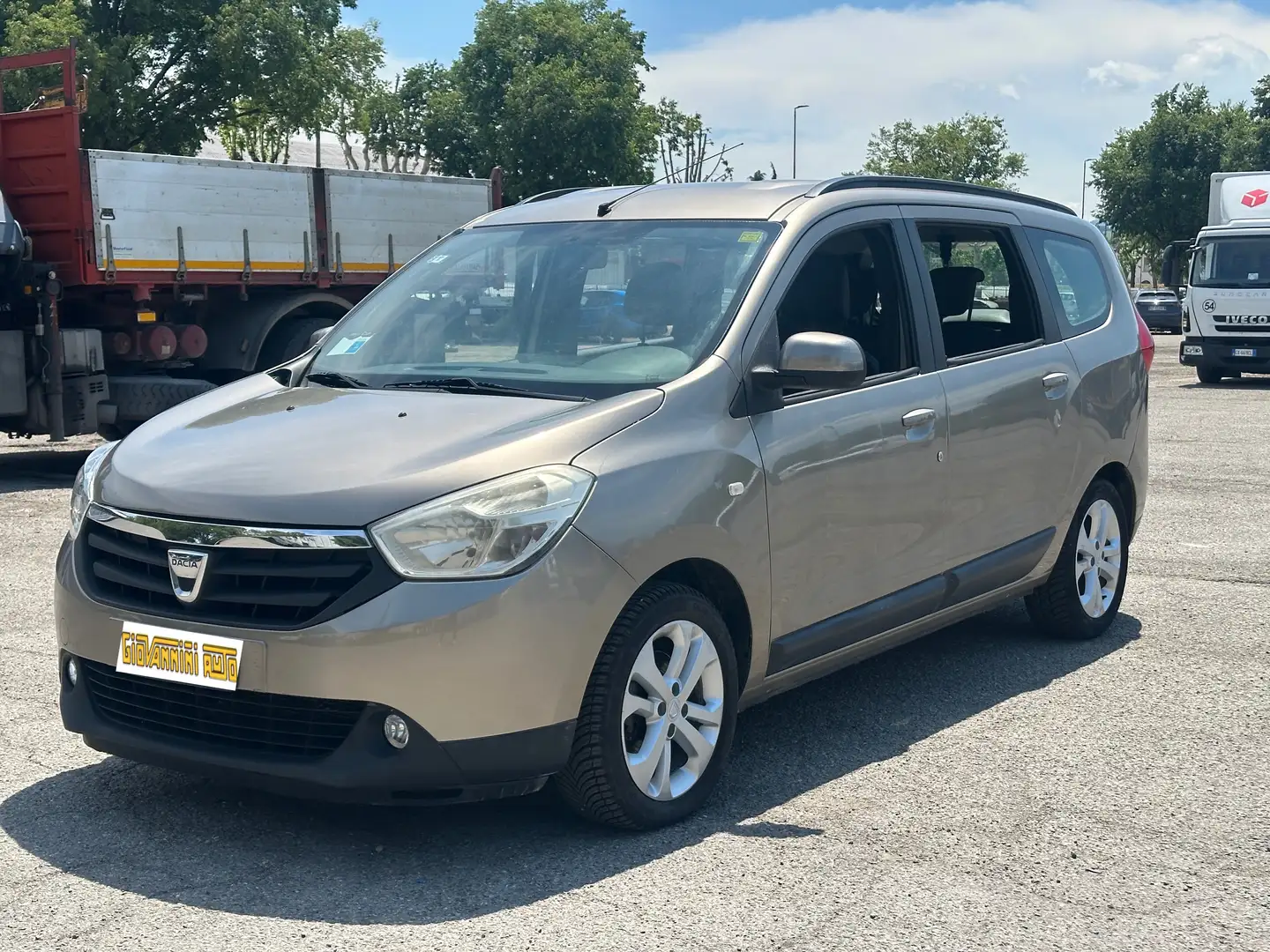 Dacia Lodgy 1.5 dci Laureate 110cv Bronze - 1