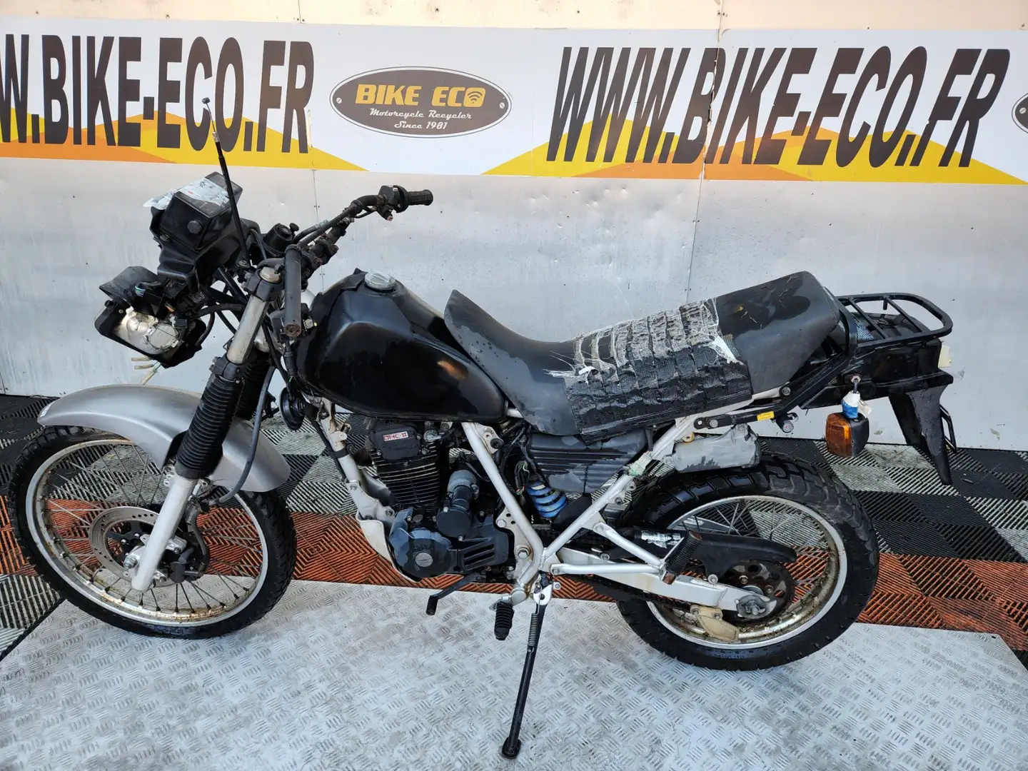 Honda NX 125 Noir - 2