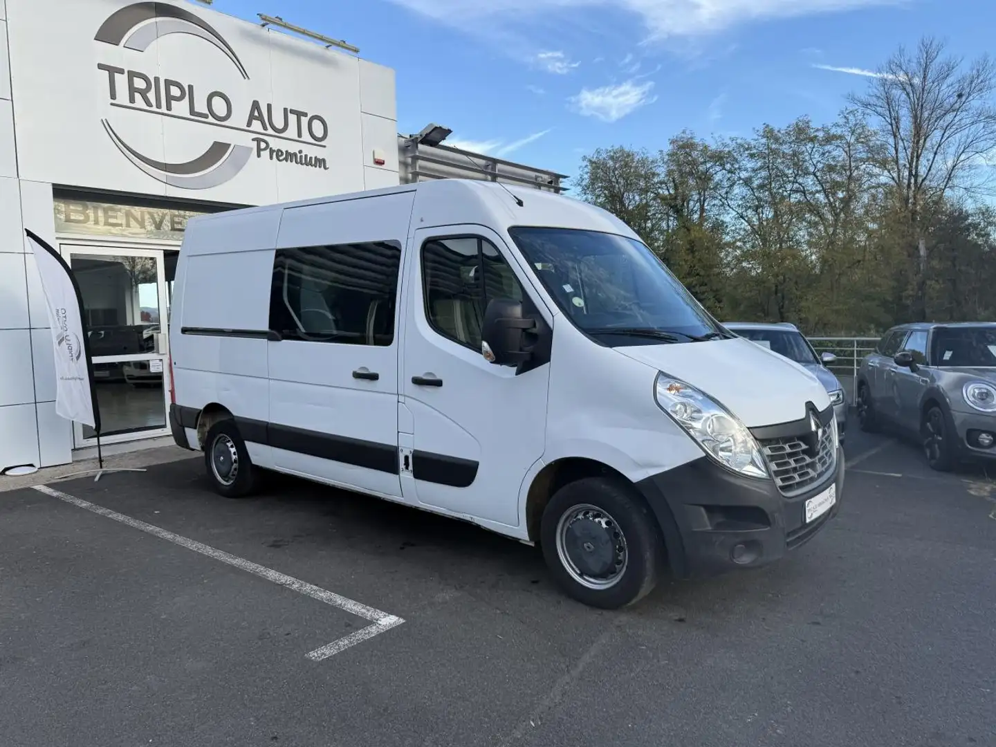 Renault Master Master Confort F3300 L2H2 2.3 dCi - 110 Cabine approfondie ATTELAGE + CLIM Blanc - 1
