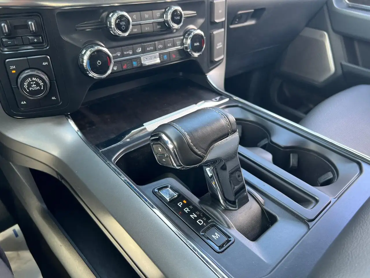 Ford F 150 снимка Ford F 150