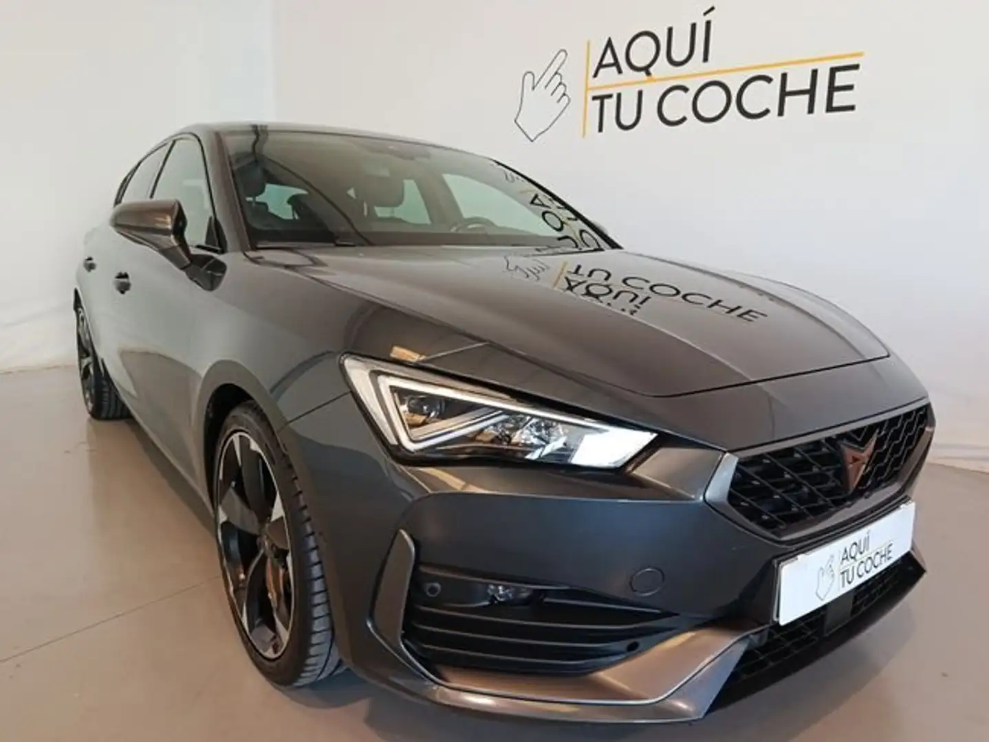 CUPRA 5p 1.5 eTSI 110 kW Gris - 2