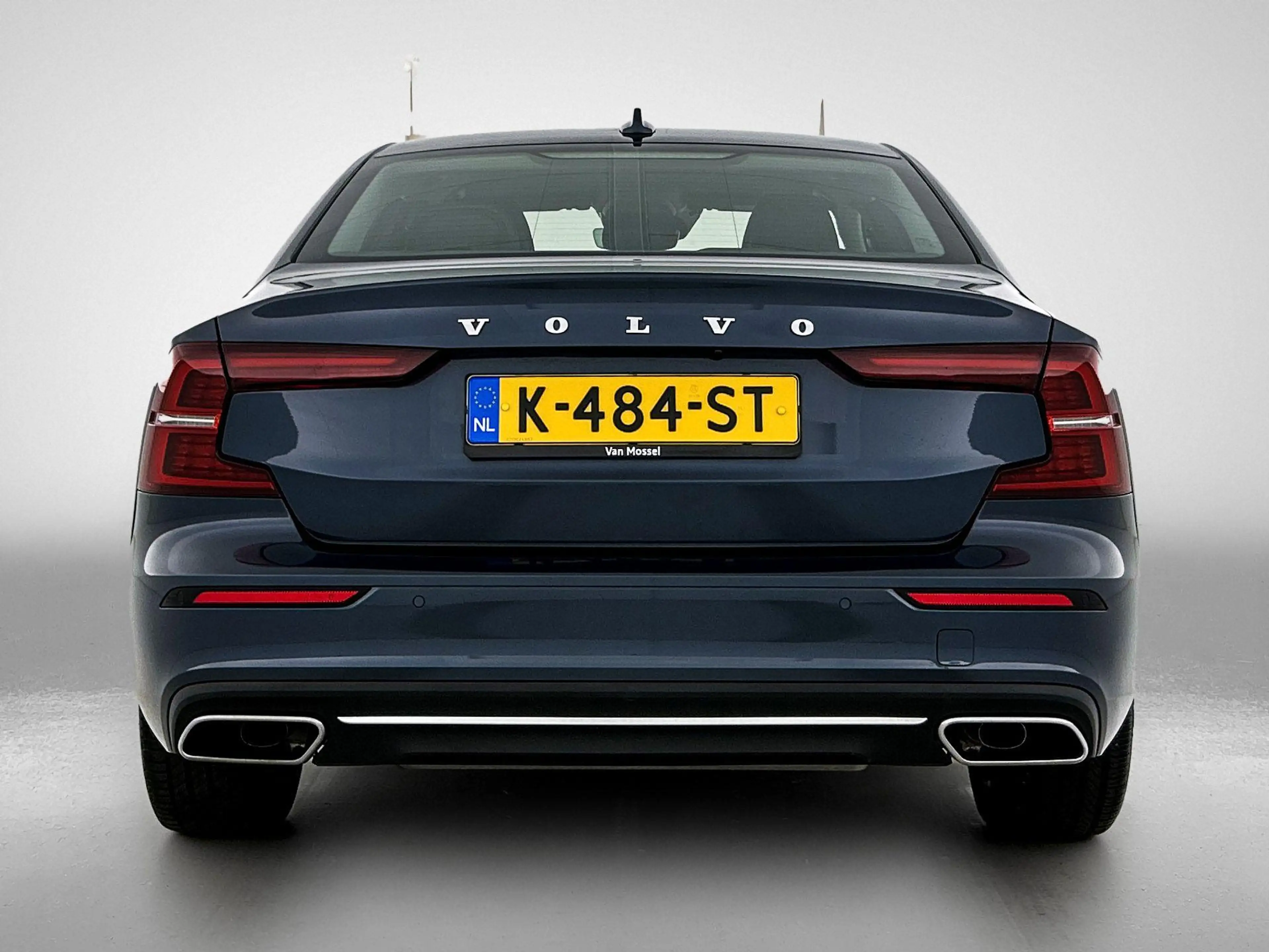 Volvo S60 2.0 B3 Inscription | WORDT VERWACHT | ACHTERUITRIJ — photo 3