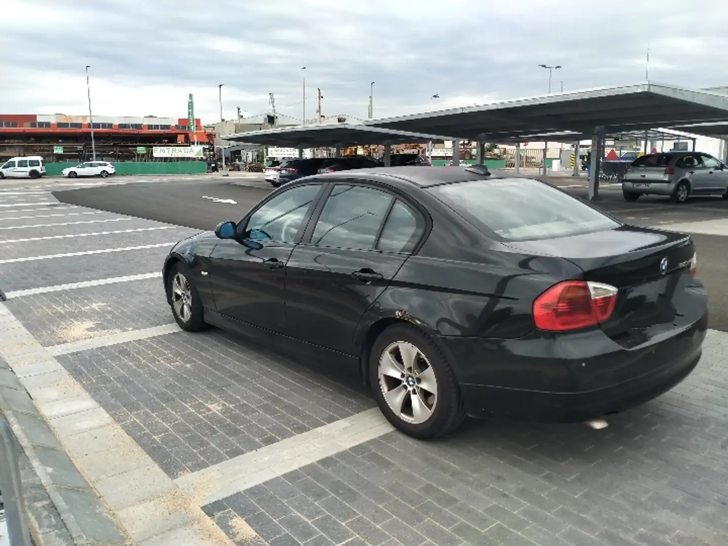 BMW 320 320d Aut. Negro - 2