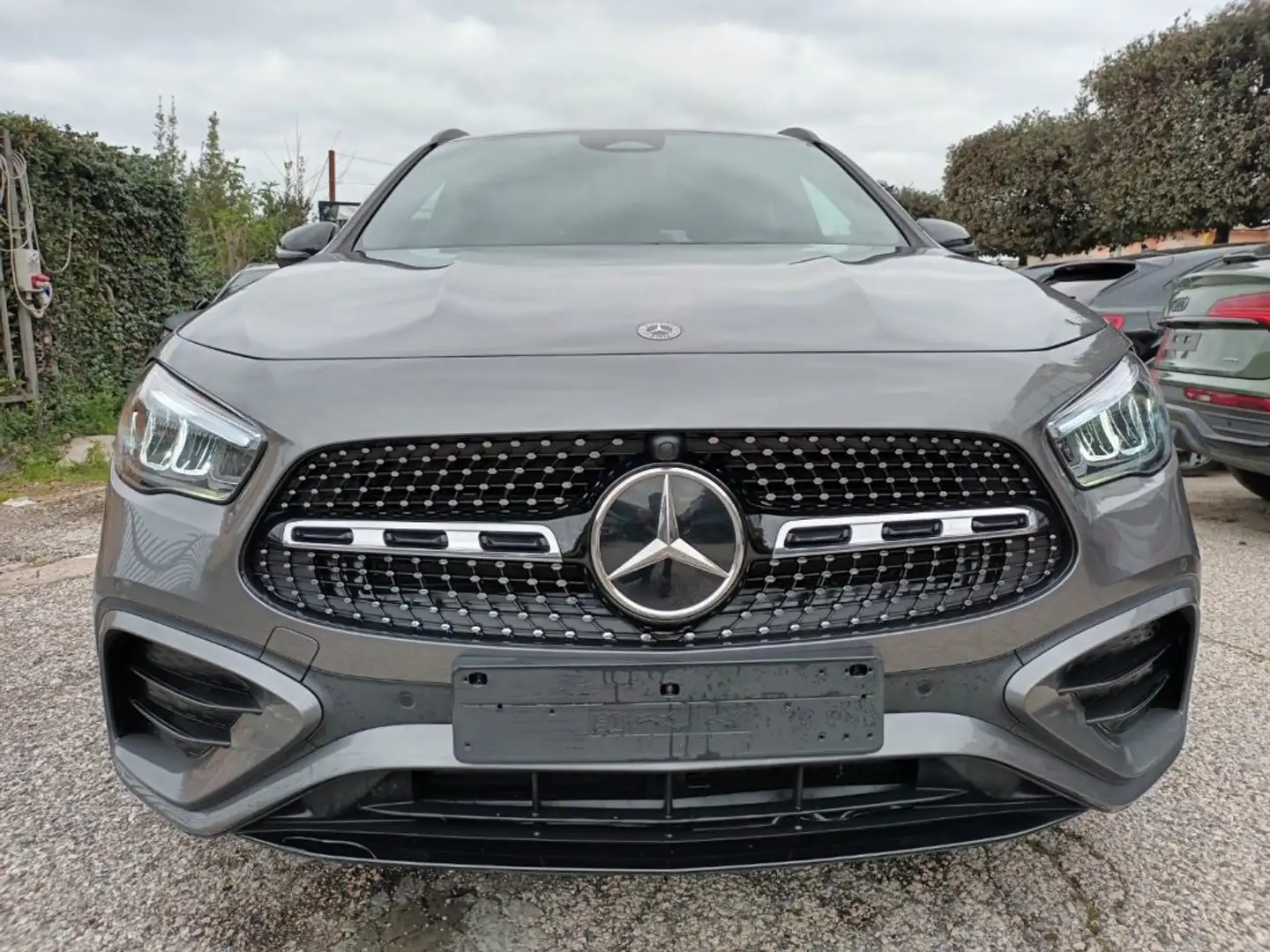 Mercedes-Benz GLA 200 D AMG PREMIUM PACK NIGHT 150CV AUTO PACK LUCI INT Grau - 2