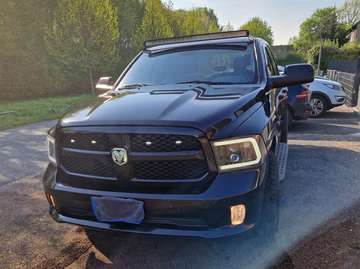 RAM 1500 Gasanlage/Benzin ( Kamera )Crew Cab Sport