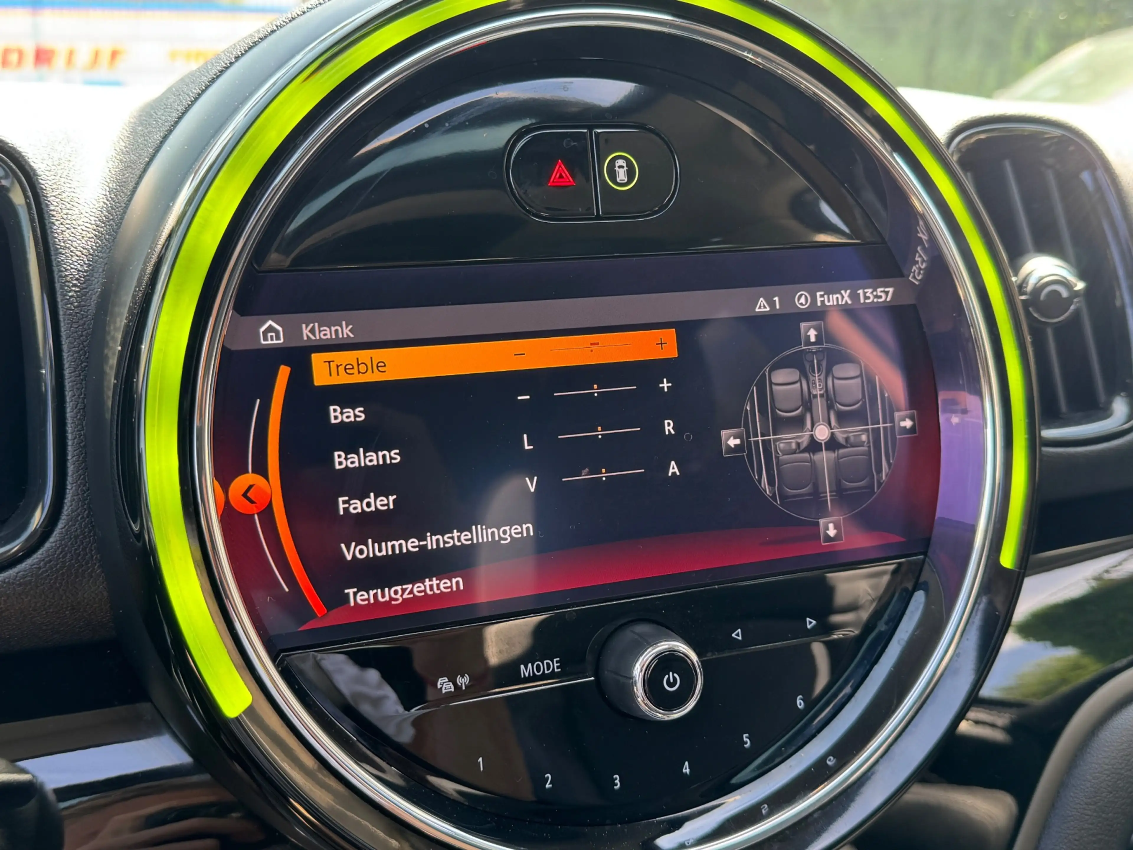 MINI Cooper SE Countryman 220PK HYBRID ALL4 CHILI SPORT LEDER/NAVI/CARPLAY/P — photo 42