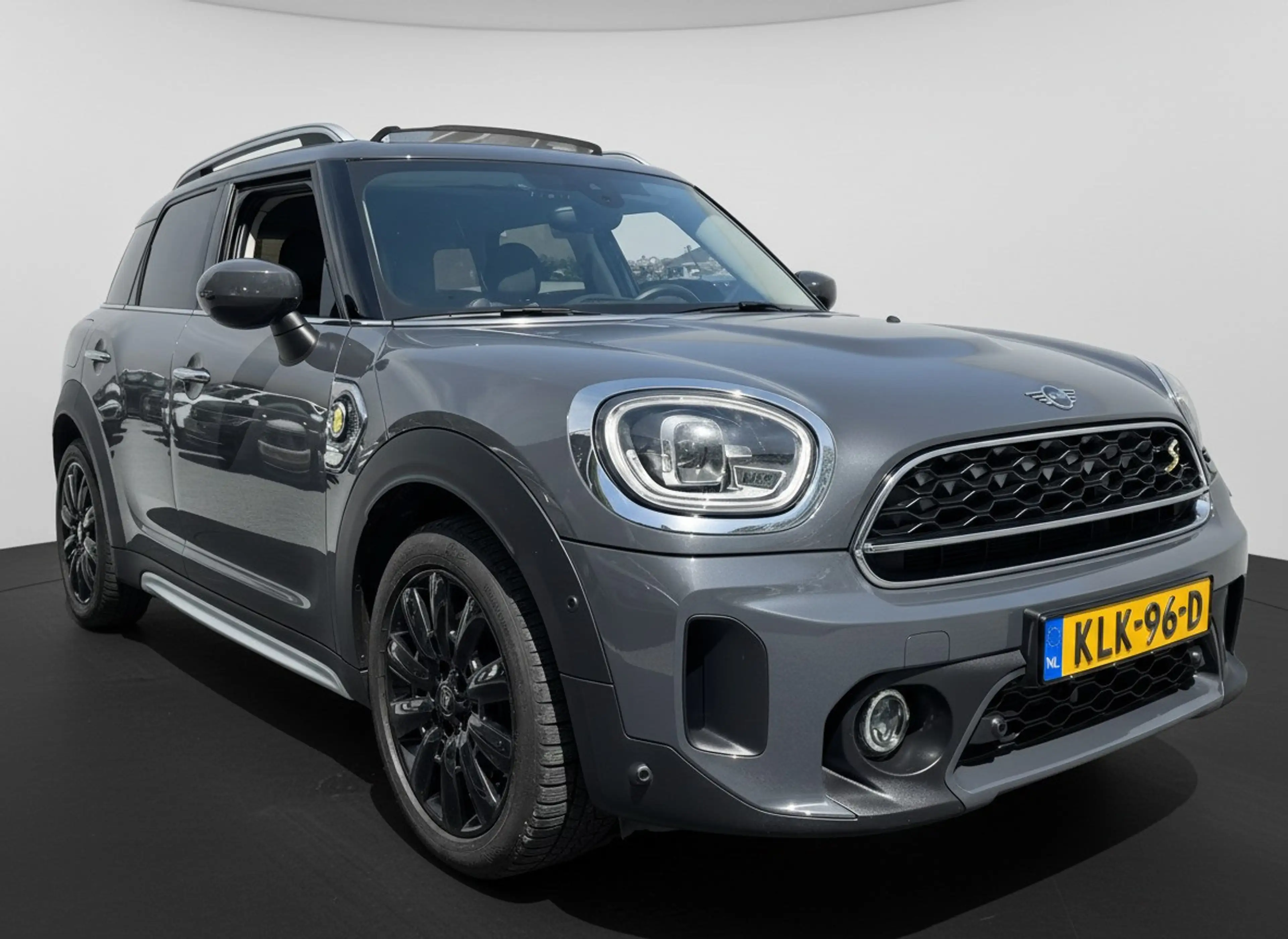MINI Cooper SE Countryman 220PK HYBRID ALL4 CHILI SPORT LEDER/NAVI/CARPLAY/P — photo 14
