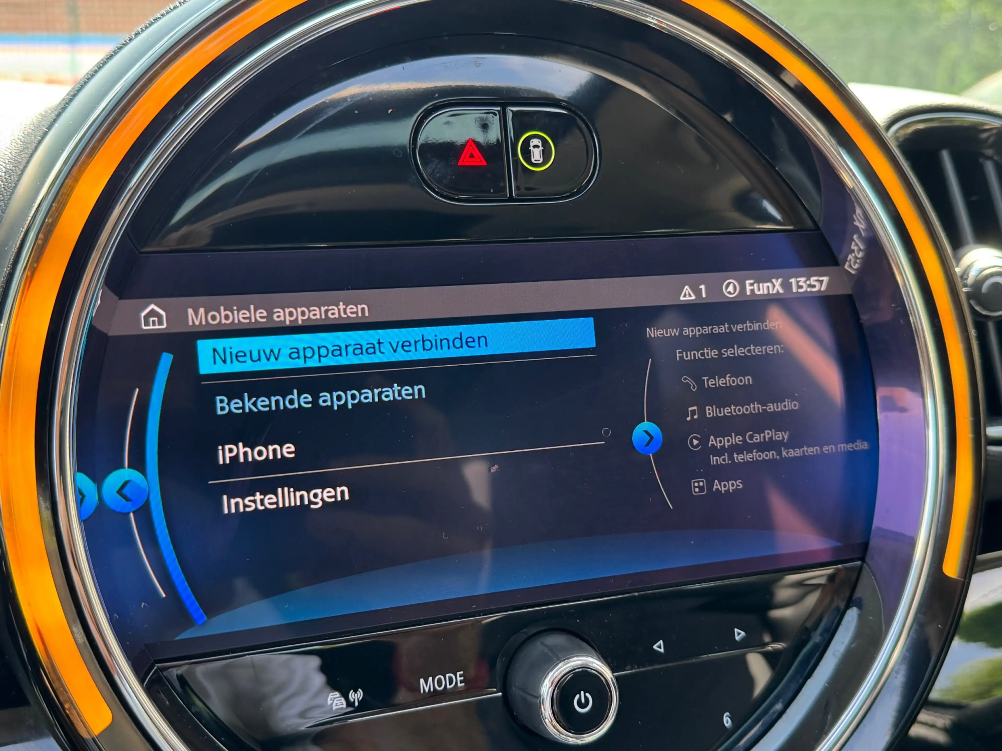 MINI Cooper SE Countryman 220PK HYBRID ALL4 CHILI SPORT LEDER/NAVI/CARPLAY/P — photo 45