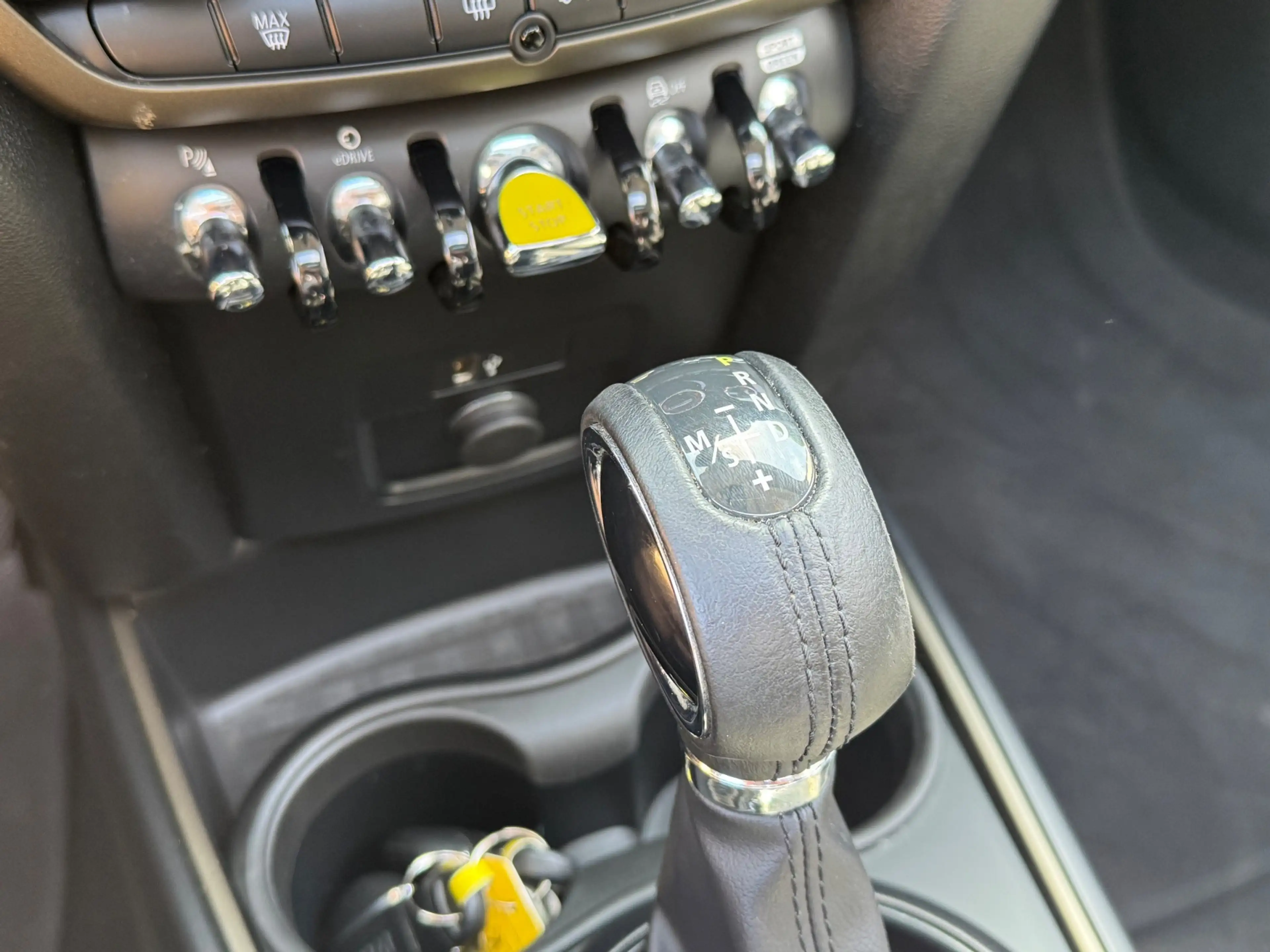 MINI Cooper SE Countryman 220PK HYBRID ALL4 CHILI SPORT LEDER/NAVI/CARPLAY/P — photo 32