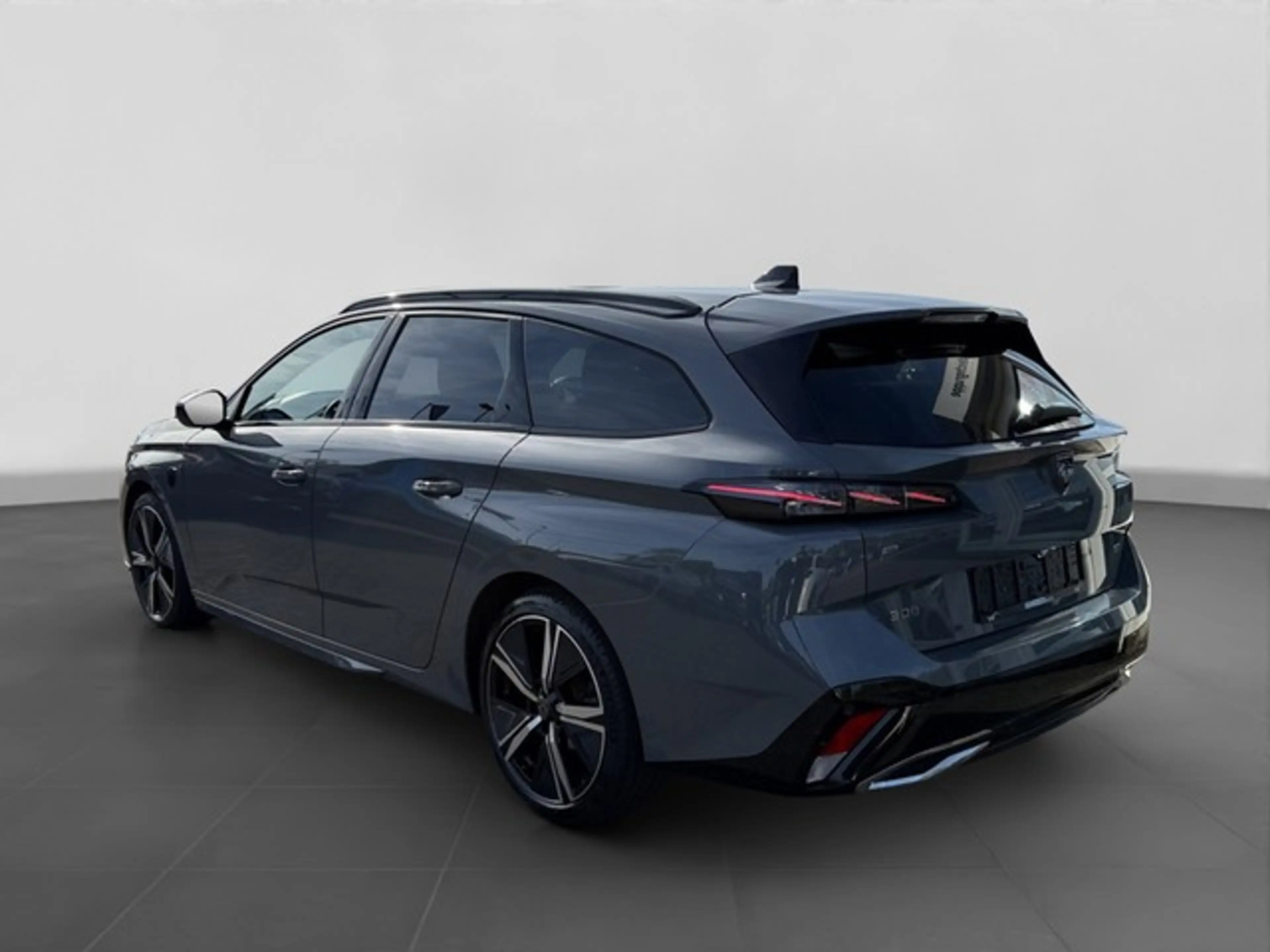 Peugeot 308 SW GT 1.2 PC+CAM+CARPLAY+LE+SITZHZG+ — photo 3