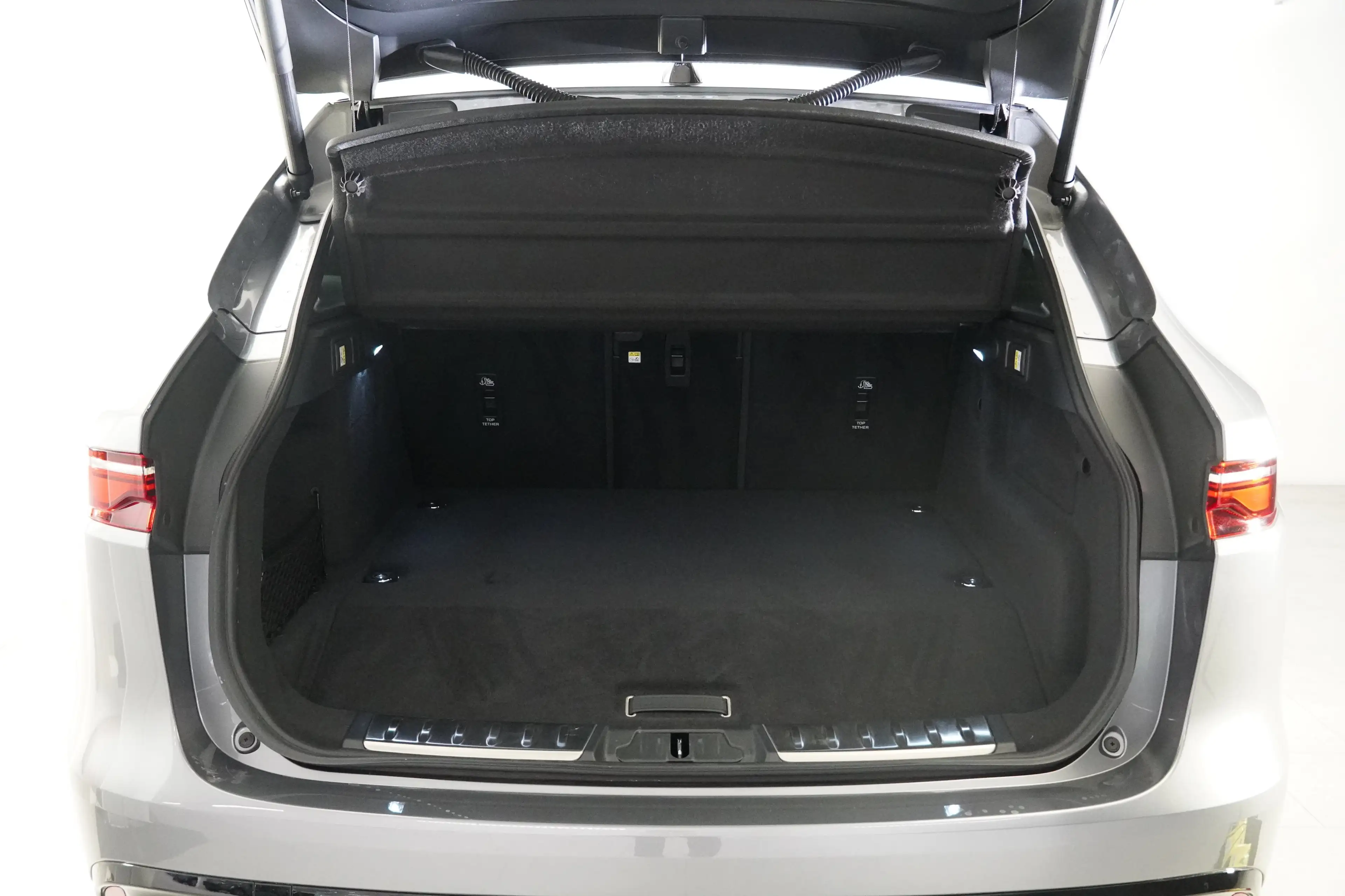Jaguar F-Pace 2.0PHEV R Dyn S — photo 10