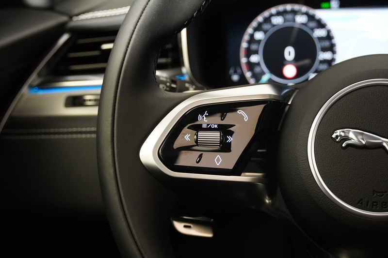 Jaguar F-Pace 2.0PHEV R Dyn S — photo 19