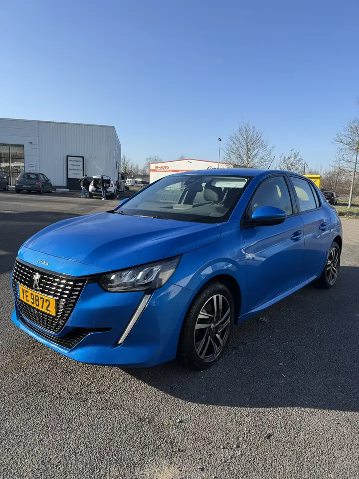 Peugeot 208 BlueHDi 100 S\u0026S BVM6 Allure