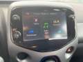 Toyota Aygo 1.0 x-play connect SpurH LM KAM Plateado - thumbnail 12