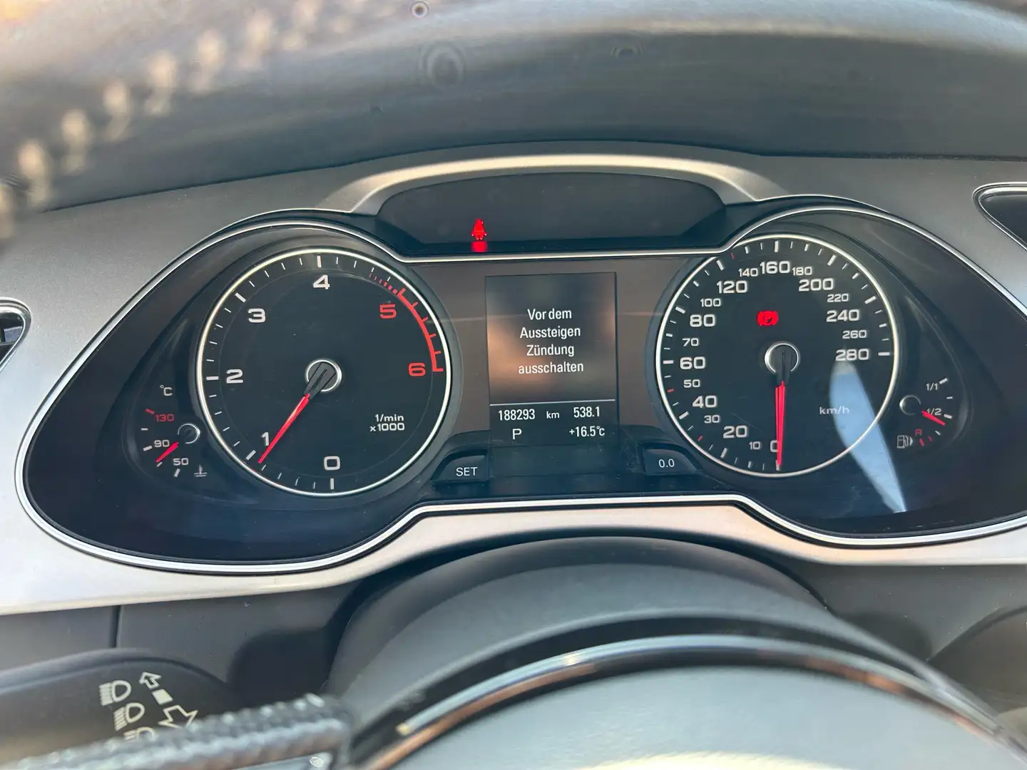 Audi A4 Avant 2.0 TDI DPF S line Sportpaket 4x4 Schwarz - 2