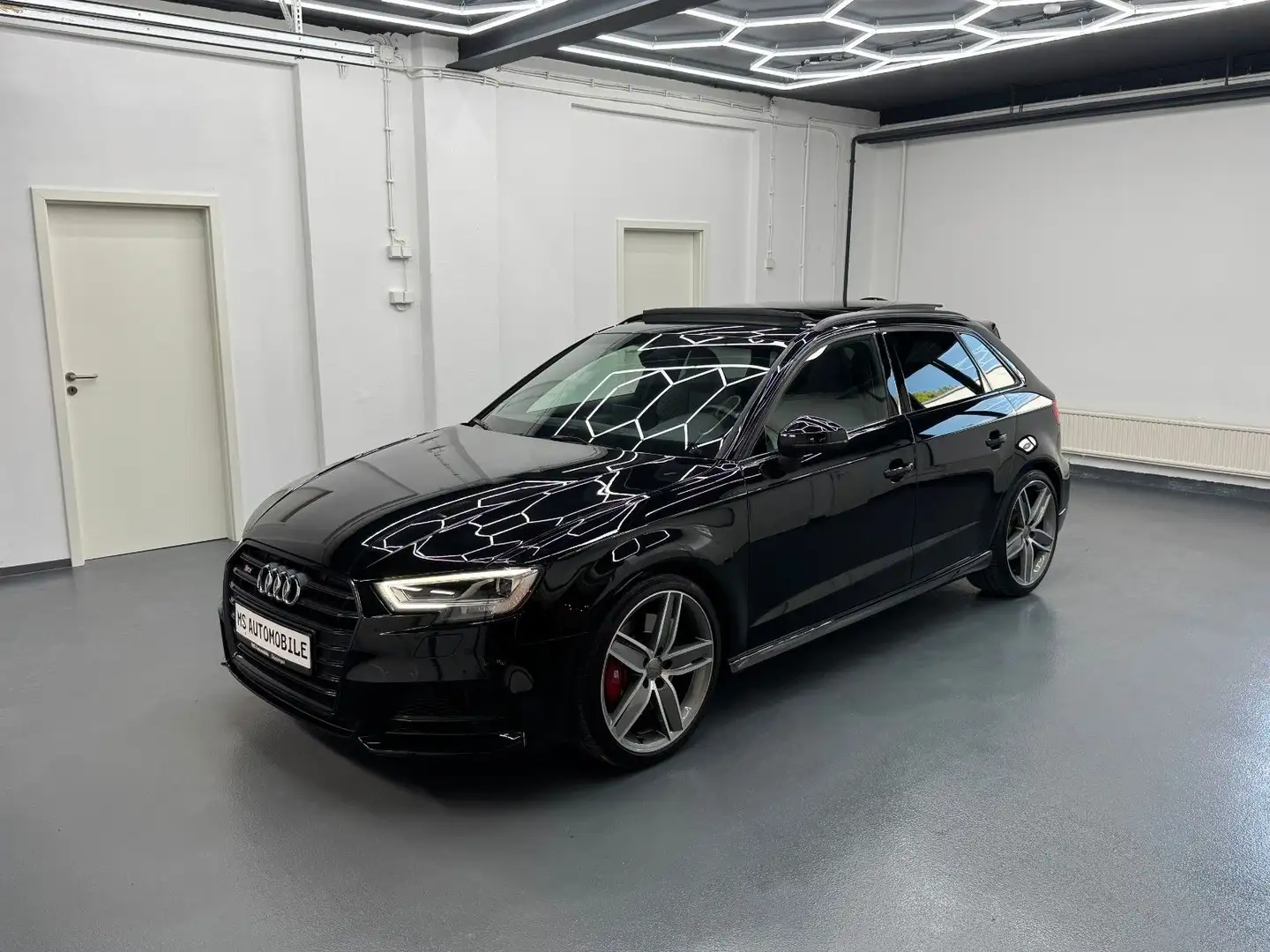 Audi S3 Sportback 2.0 TFSI quattro *RS-SITZE*PANO*TOP Schwarz - 1