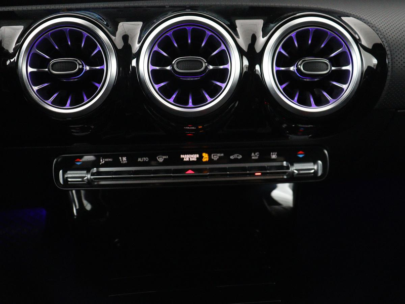 Mercedes-Benz CLA 250 Premium Plus | Panoramadak | Memory | Stoelverwarm — photo 35