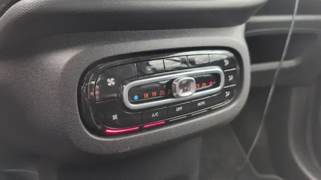 Smart Fortwo view 26