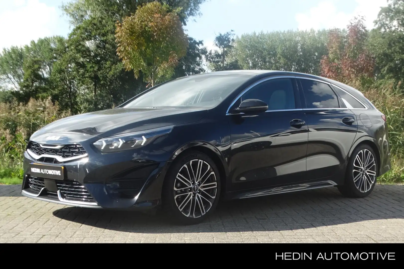 Kia ProCeed / pro_cee'd 1.5 T-GDi GT-PlusLine | Automaat | Panoramadak | S Schwarz - 1
