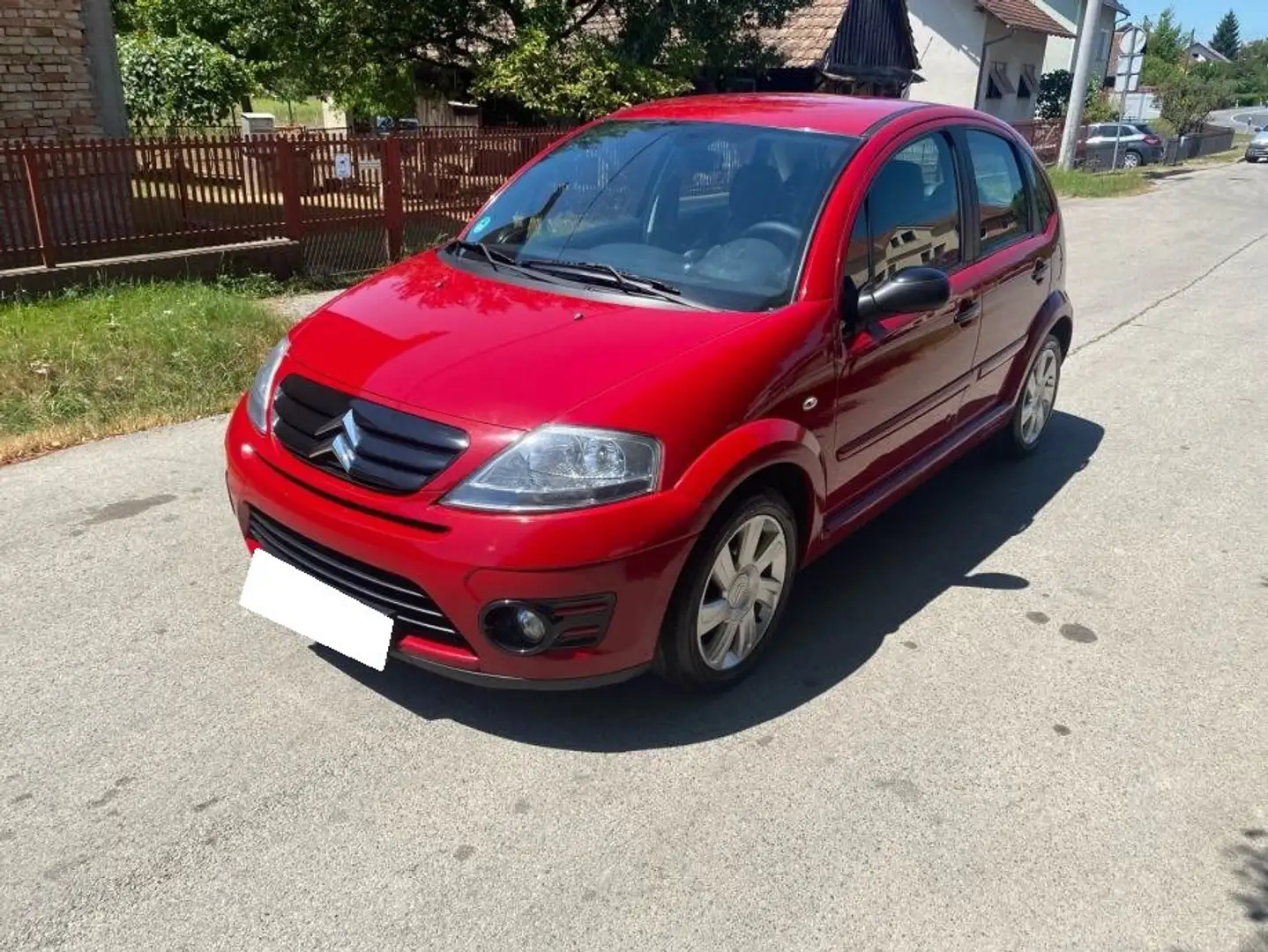 Citroen C3 1.4i+Exclusive Rood - 2