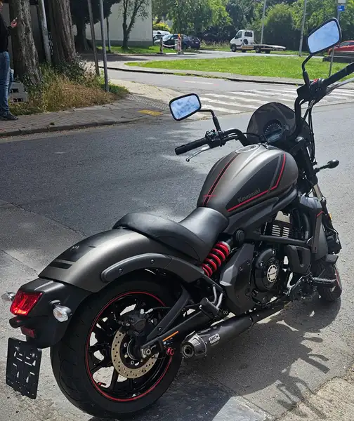 Kawasaki Vulcan S - foto 4