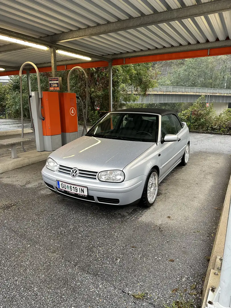 Volkswagen Golf Cabriolet Cabrio Trendline TDI - 2