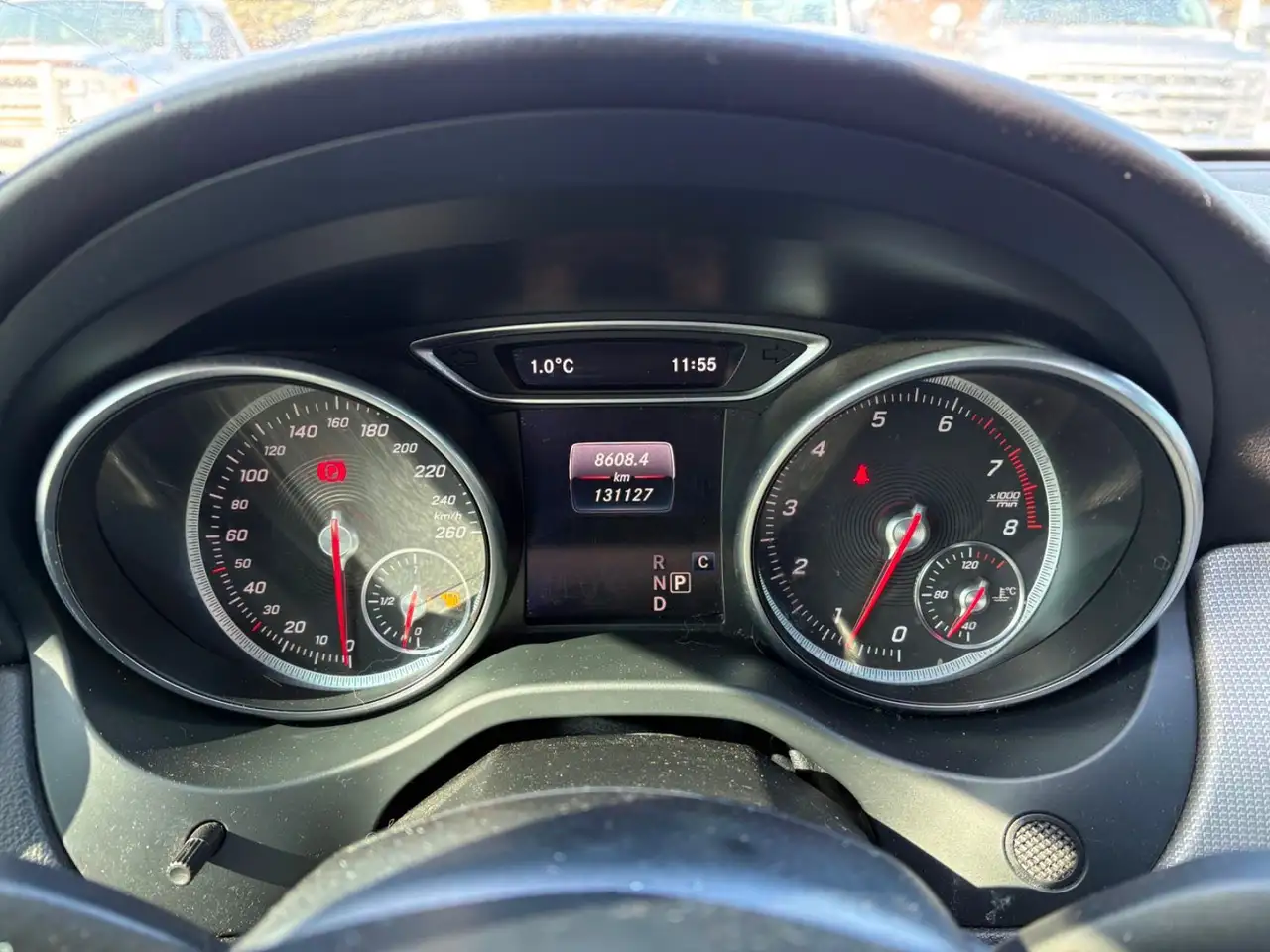Mercedes-Benz CLA снимка Mercedes-Benz CLA