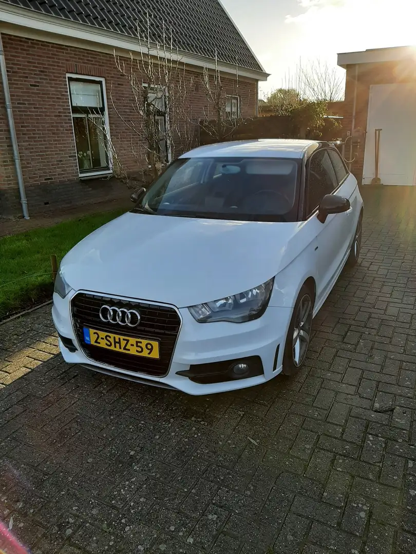 Audi A1 1.2 TFSI Admired Wit - 2