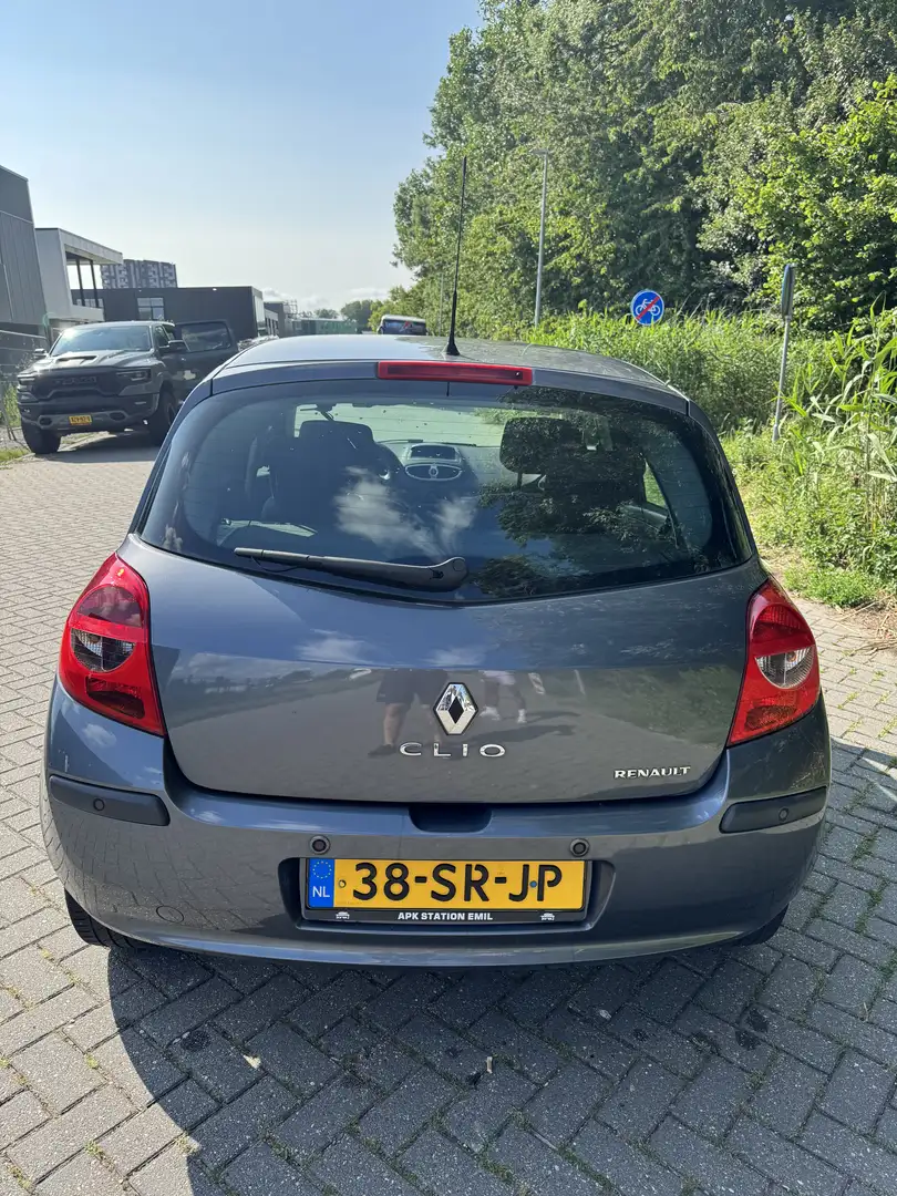Renault Clio 1.4-16V Dynam.Luxe Blauw - 1