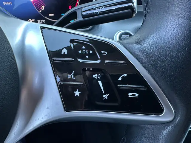 Mercedes-Benz 300 view 13