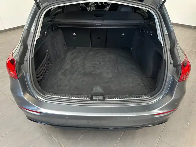 Mercedes-Benz 300 view 6