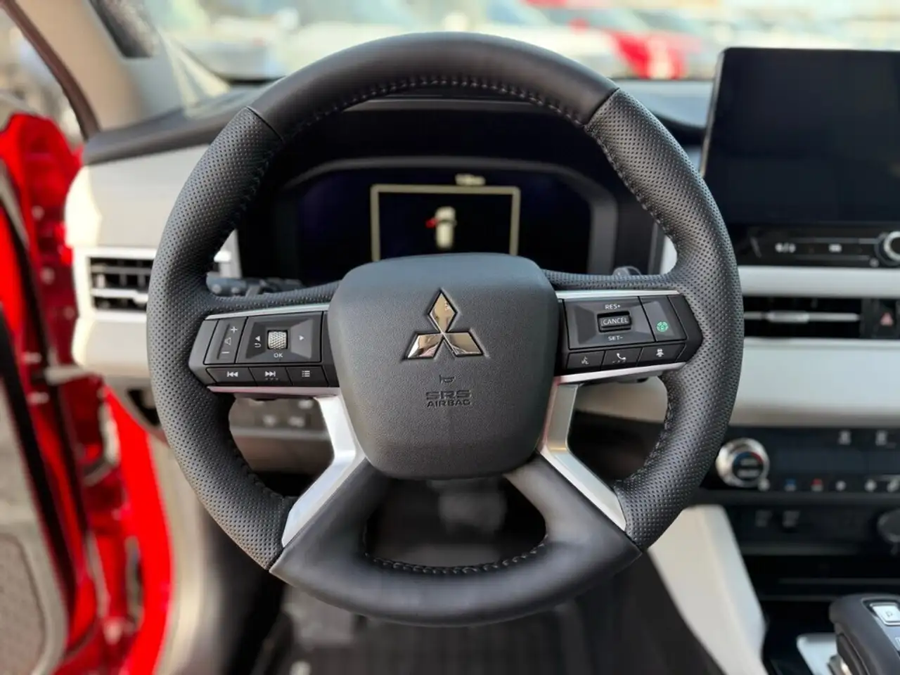 Mitsubishi Outlander снимка Mitsubishi Outlander