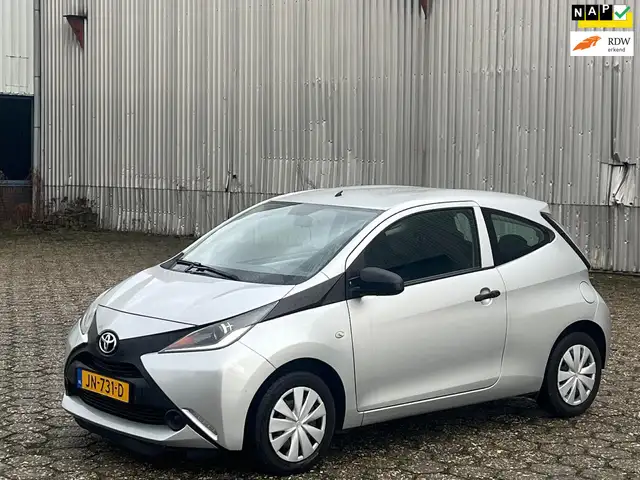Toyota Aygo 1.0 VVT-i x
