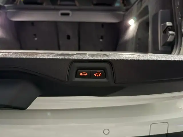 BMW X5 xDrive45e MSPORT PANO LASER HuD Ansicht 32