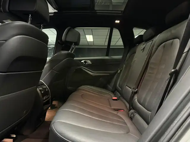 BMW X5 xDrive45e MSPORT PANO LASER HuD Ansicht 10