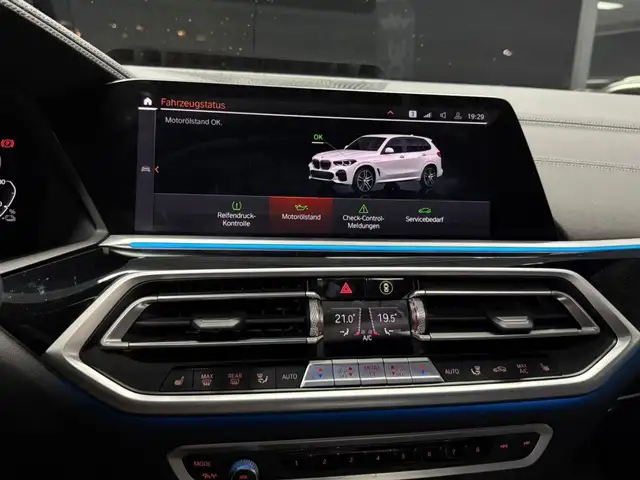 BMW X5 xDrive45e MSPORT PANO LASER HuD Ansicht 21
