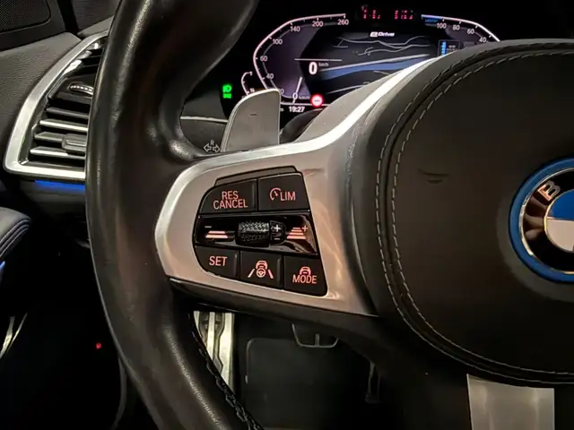 BMW X5 xDrive45e MSPORT PANO LASER HuD Ansicht 14