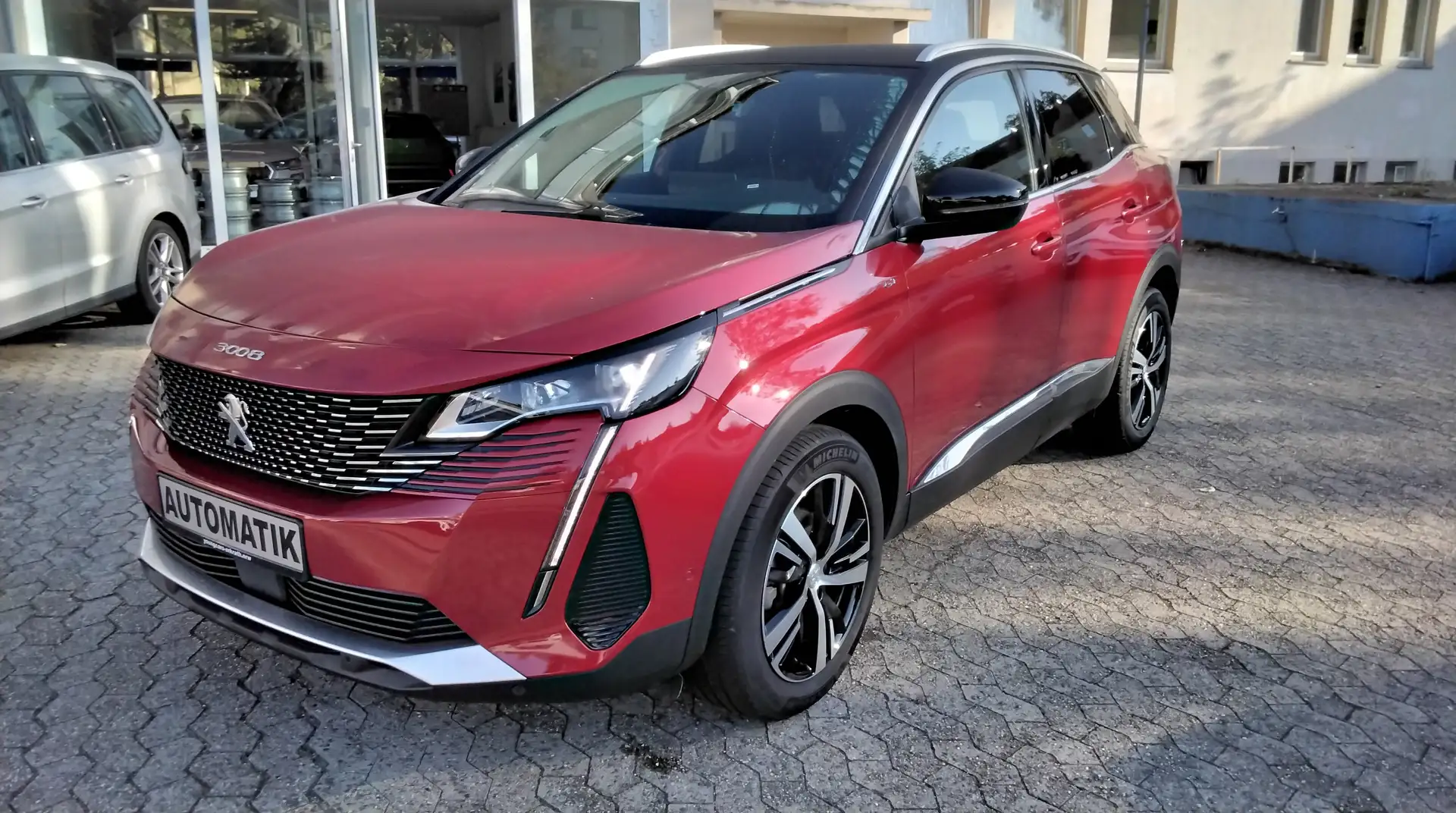 Peugeot 3008 GT AUTOMATIK ACC LED NAVI KAMERA Rot - 1