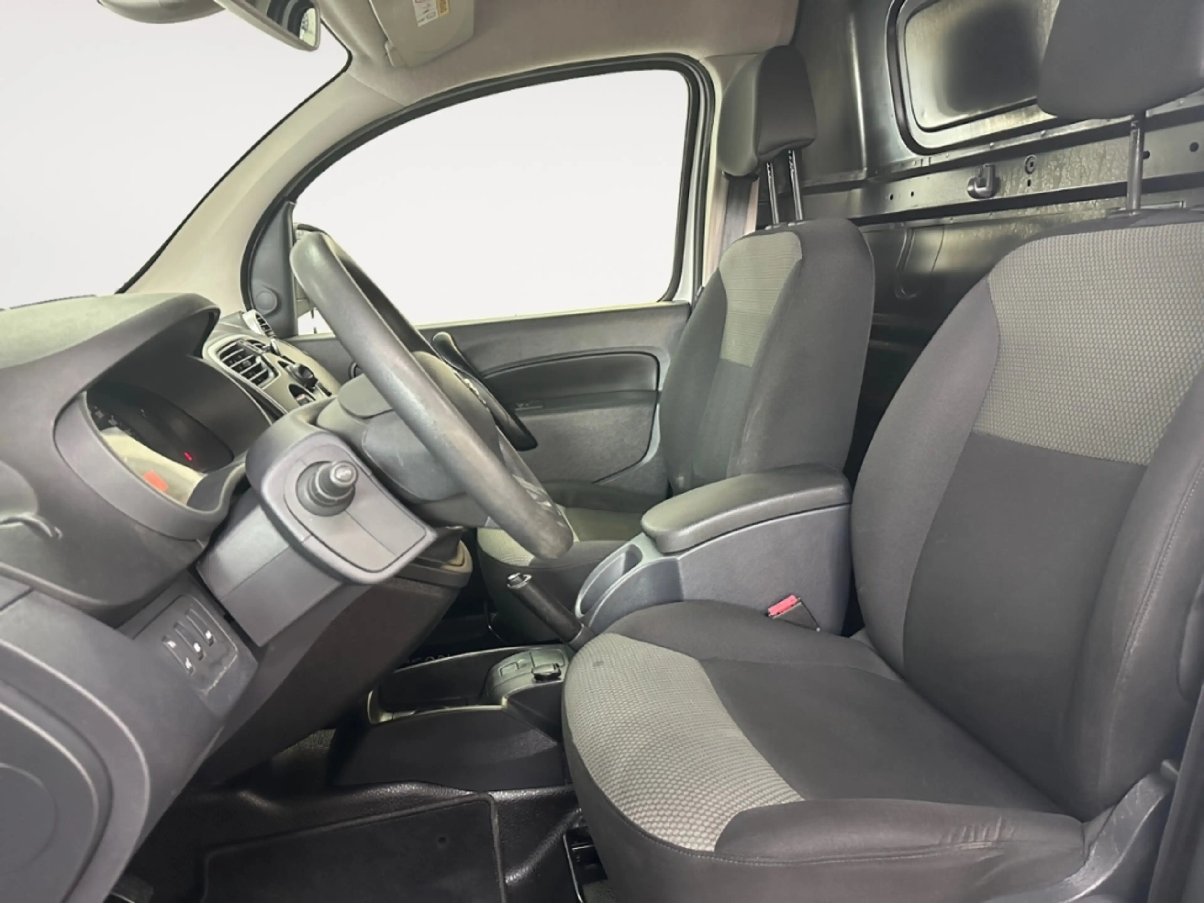 Nissan NV250 Comfort PDC BLUETOOTH KLIMA MULTIFLENKRAD — photo 9