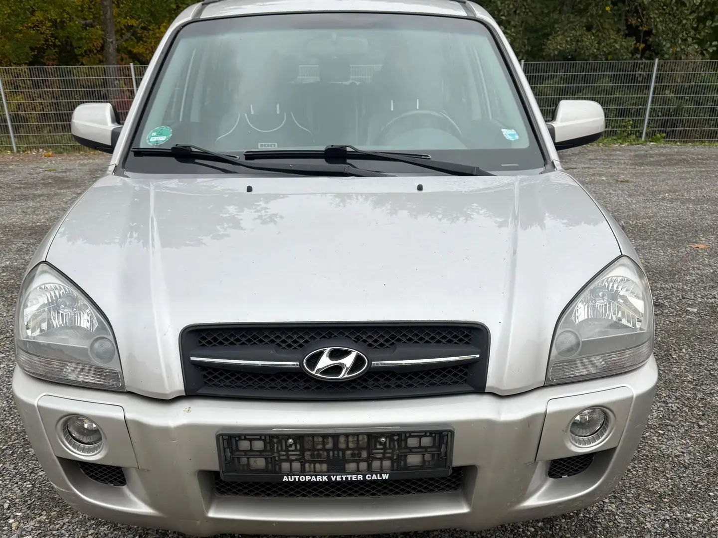 Hyundai TUCSON 2.0 GLS (4WD) Grau - 1